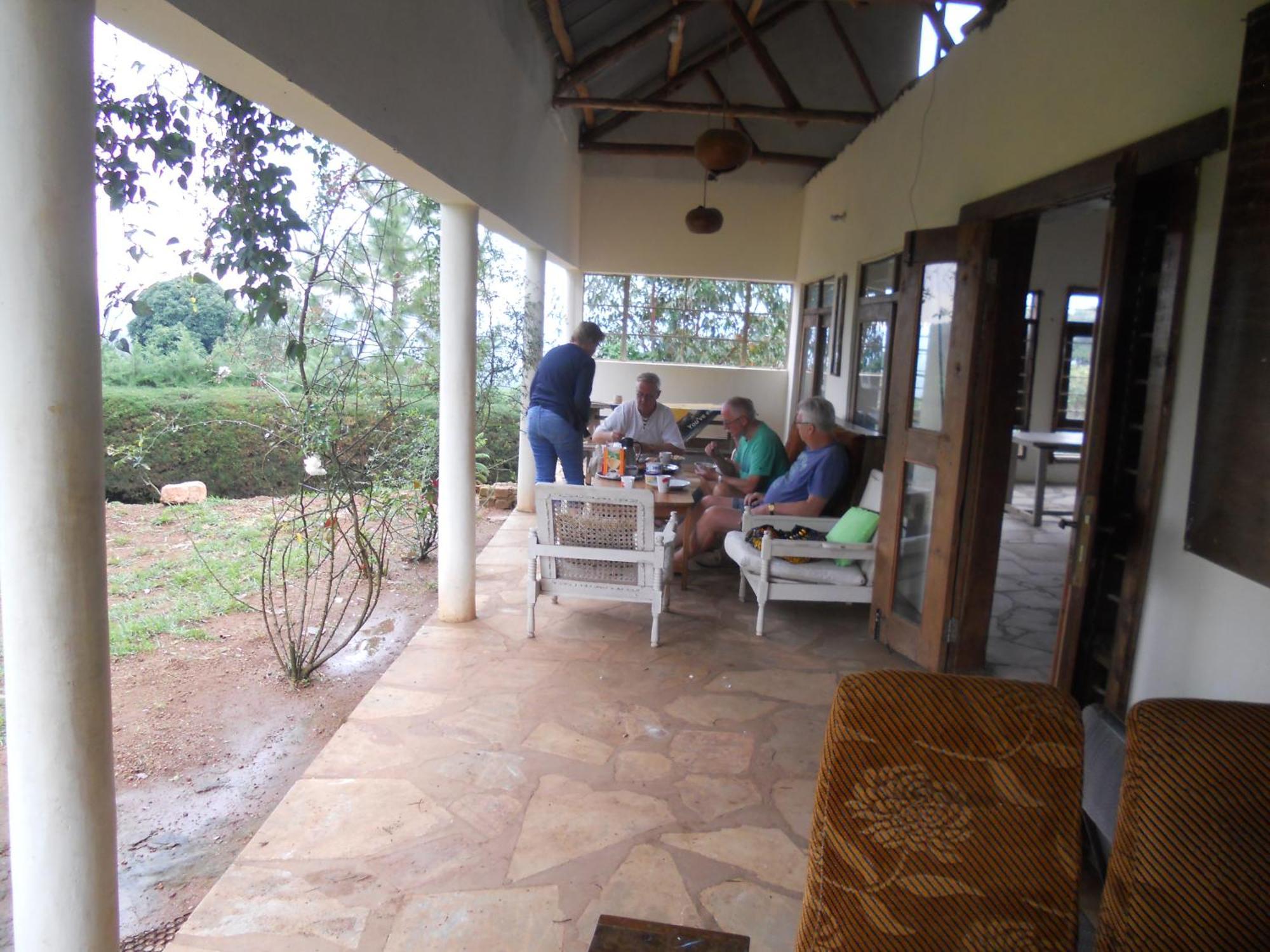 Masaka Backpackers, Tourists Cottage & Campsite Exterior photo