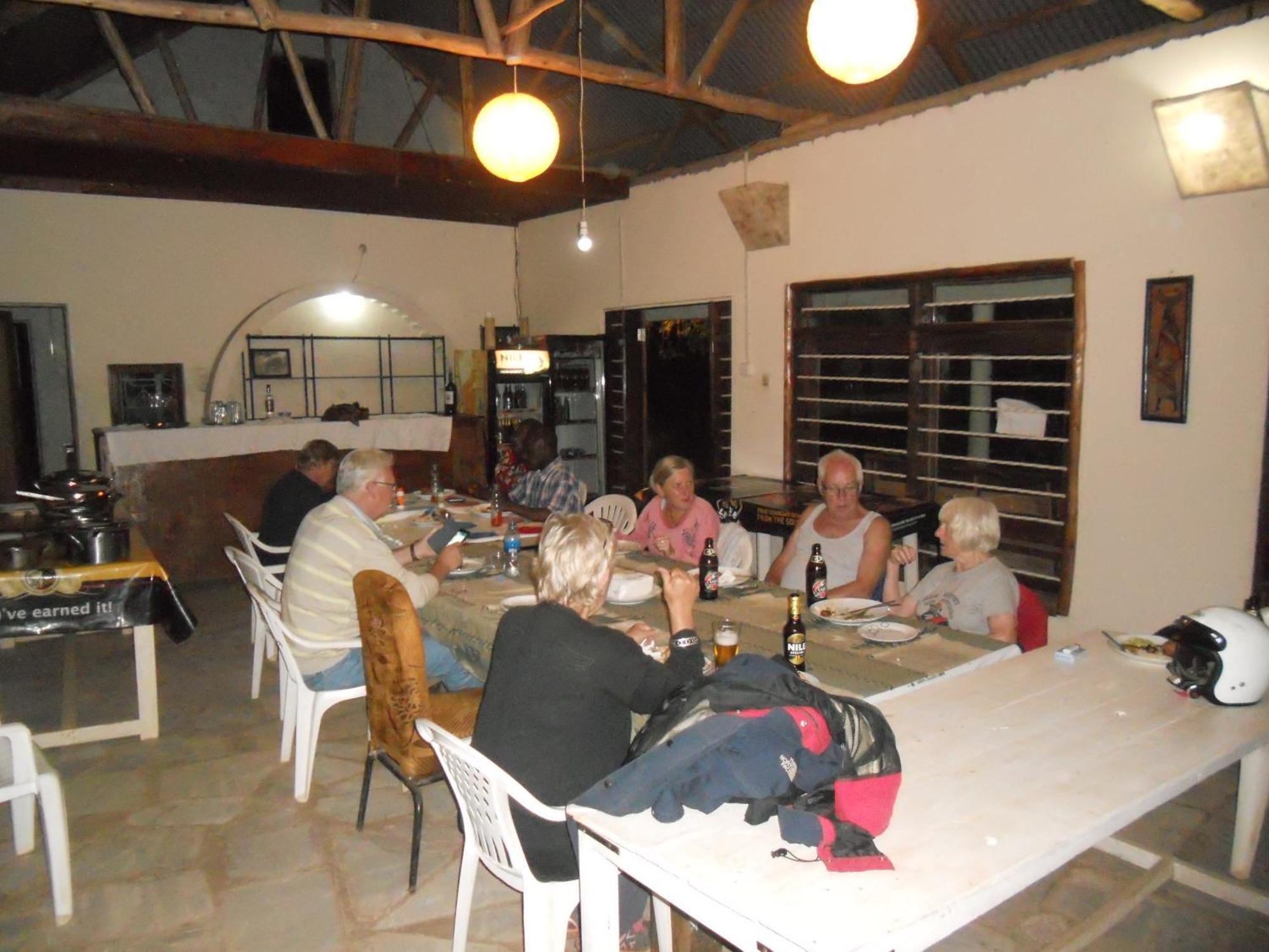 Masaka Backpackers, Tourists Cottage & Campsite Exterior photo