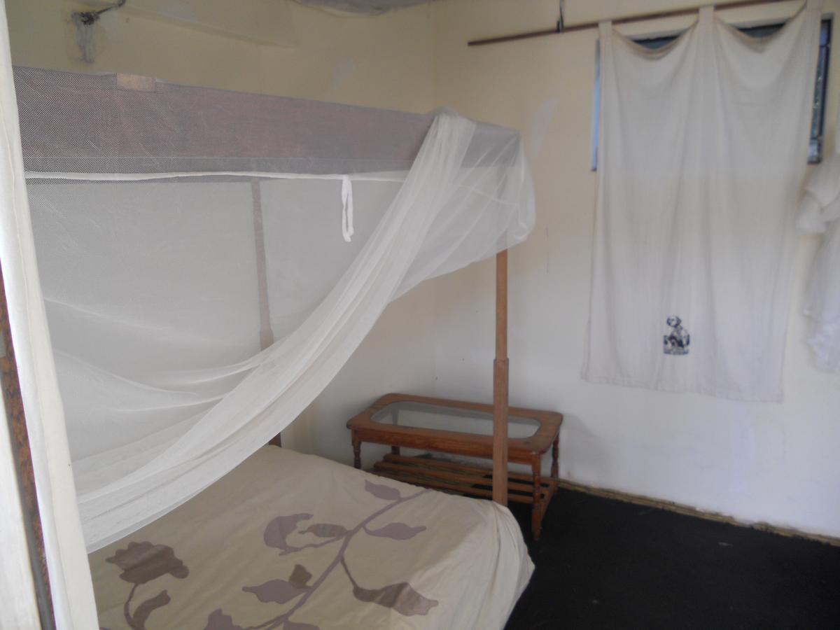 Masaka Backpackers, Tourists Cottage & Campsite Exterior photo