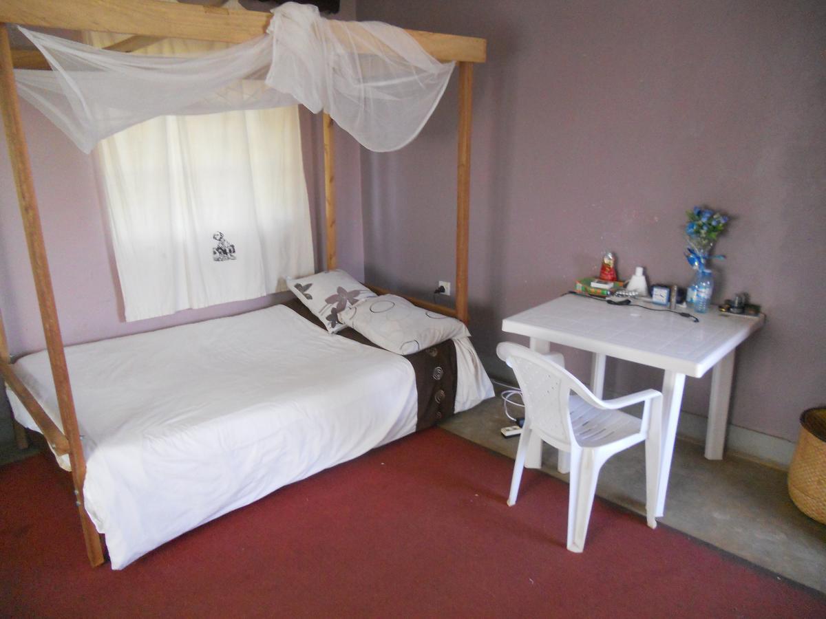Masaka Backpackers, Tourists Cottage & Campsite Exterior photo